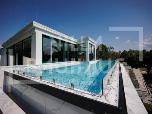 Villa Bauhaus Wellness Apartments Siófok